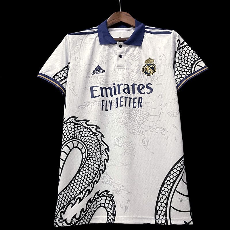 Camiseta del Real Madrid con diseño de dragón (blanca) 